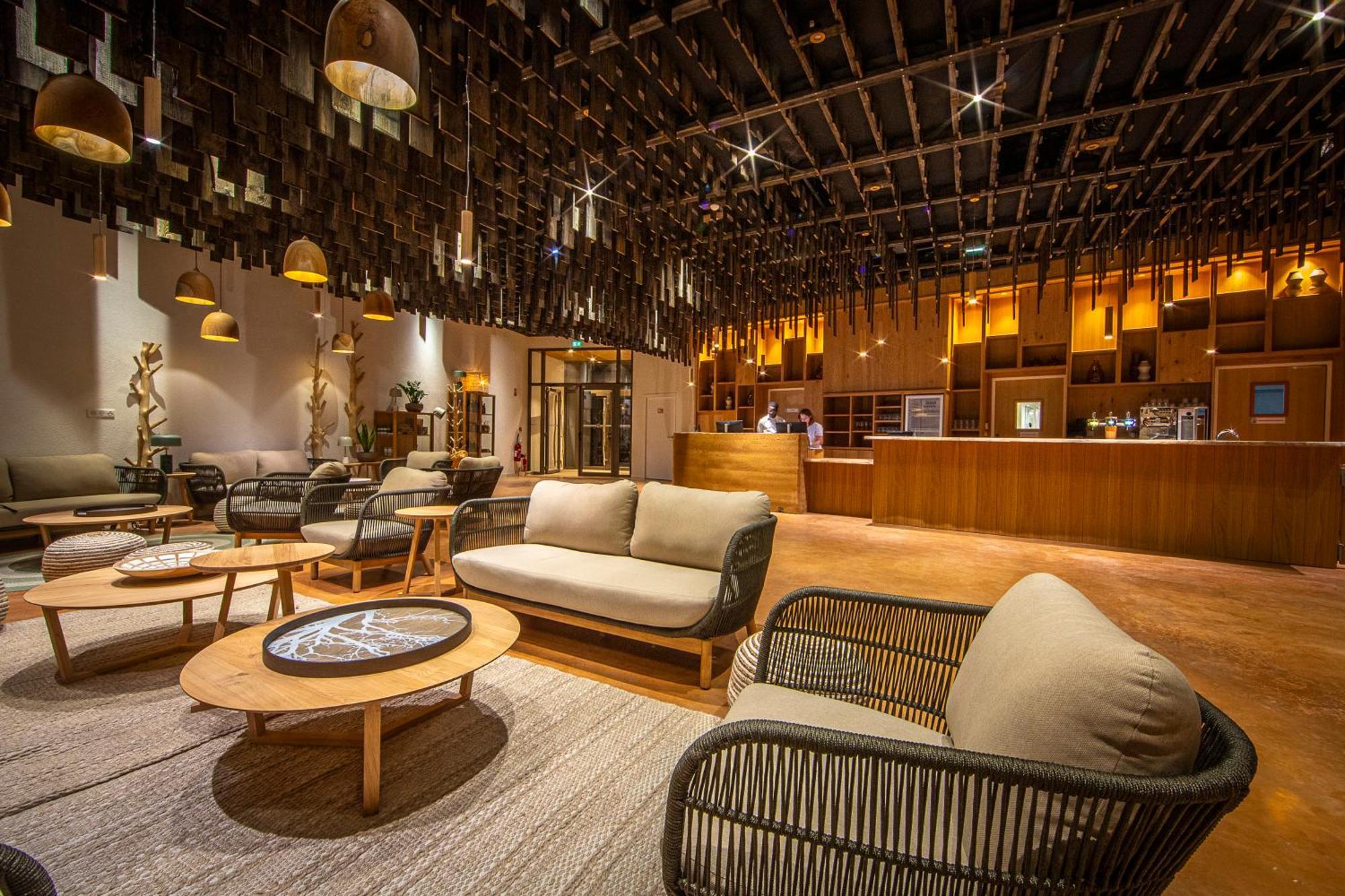 Hotel Ecolodgee Chasseneuil-du-Poitou Esterno foto